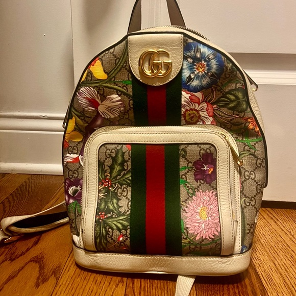 Gucci small back pack - Picture 1 of 8